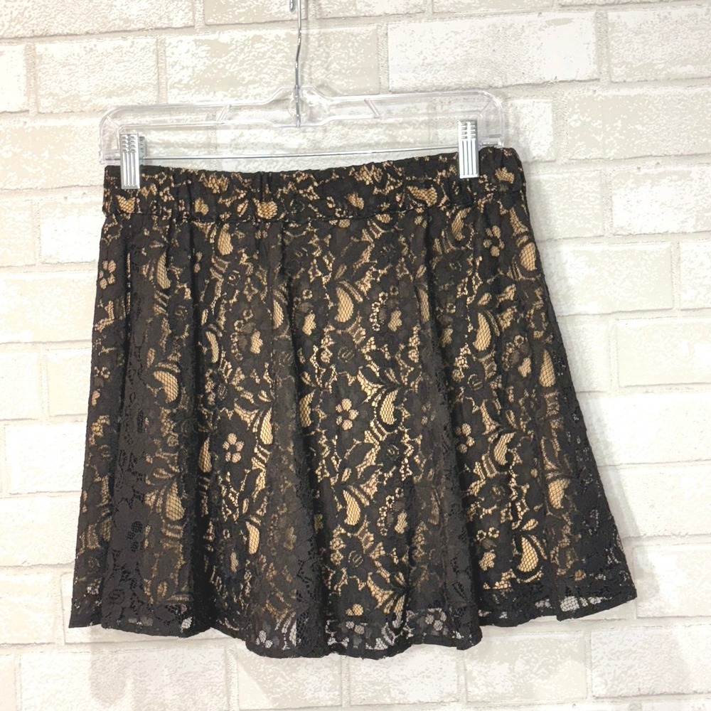 Guess Black‎ Lace Skater Mini Skirt Medium Fairy Grunge Indie Sleaze Y2K Goth - Picture 3 of 12